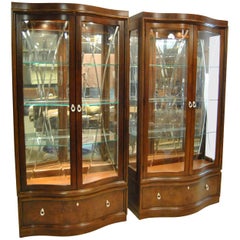 Vintage Thomasville Bogart Collection "Bel Air" Mahogany Curio China Display Cabinet