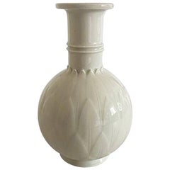 Vase Blanc de Chine Royal Copenhagen par Arno Malinowski n° 3309