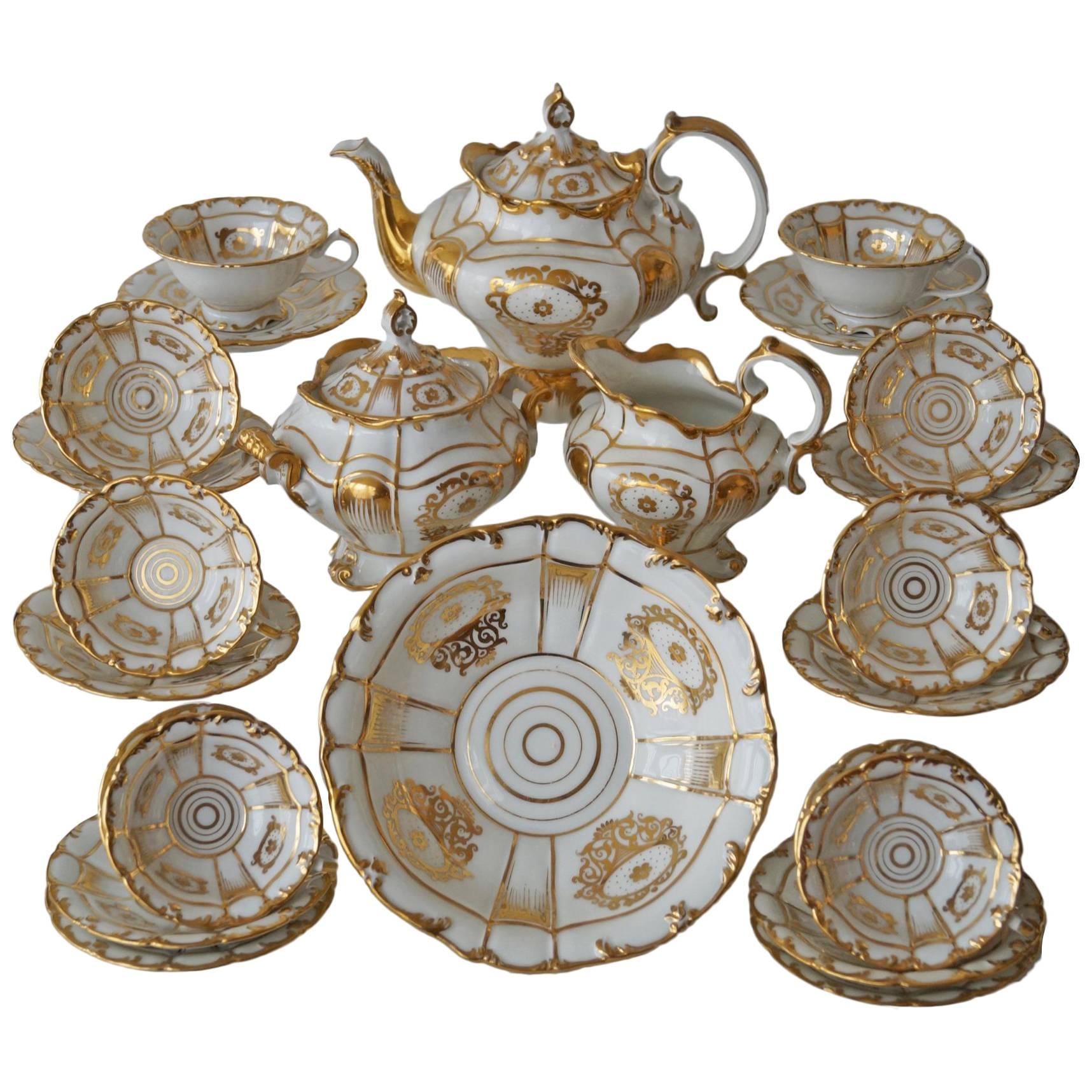 Richly Gold Decorated Old Paris Porcelain Tea Service, France, circa 1880s