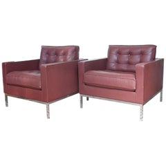 Aubergine Leather Pair of Florence Knoll Club Lounge Chairs