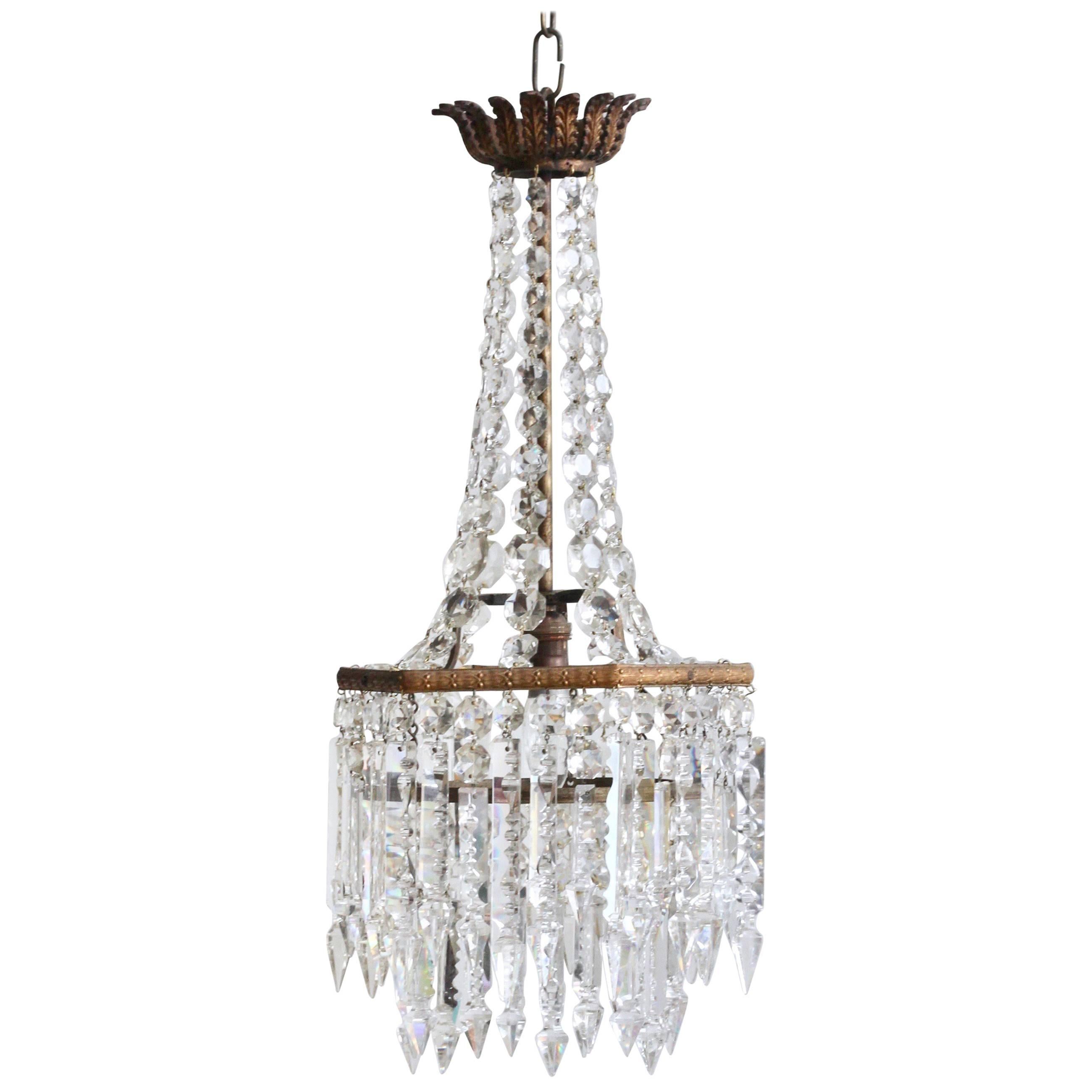 Early 20th Century English Crystal Chandelier with Prince Albert Crystal Lusters