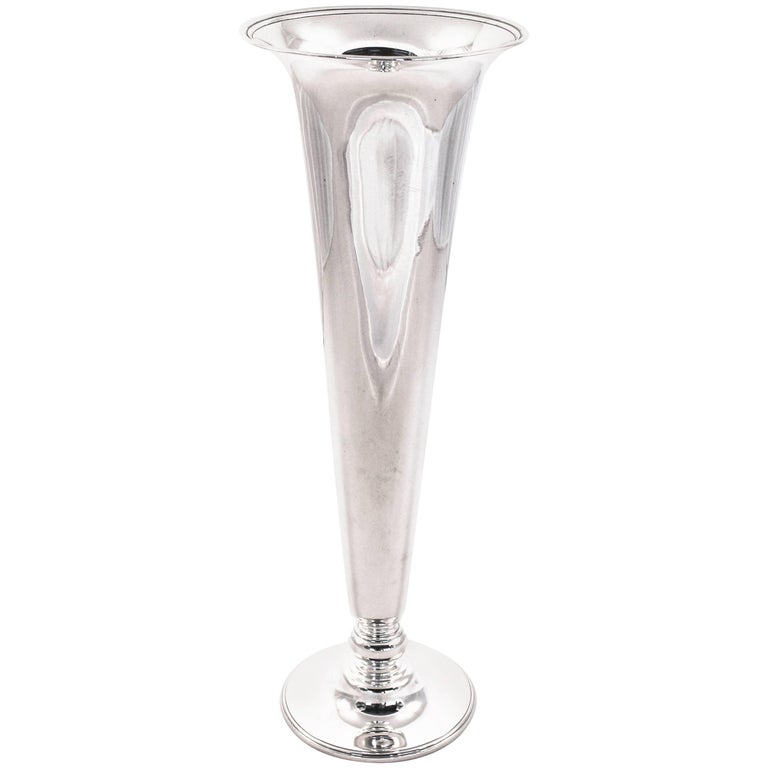 Tiffany and Co. Vase For Sale at 1stDibs