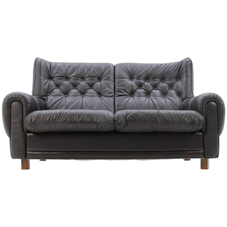 Midcentury Design Leather Sofa For Sale at 1stDibs