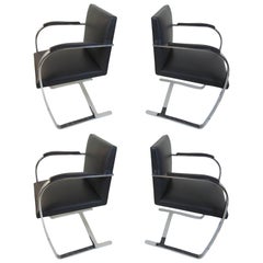 Mies van der Rohe for Knoll Brno, Set of Four Chairs in Leather with Arm Pads