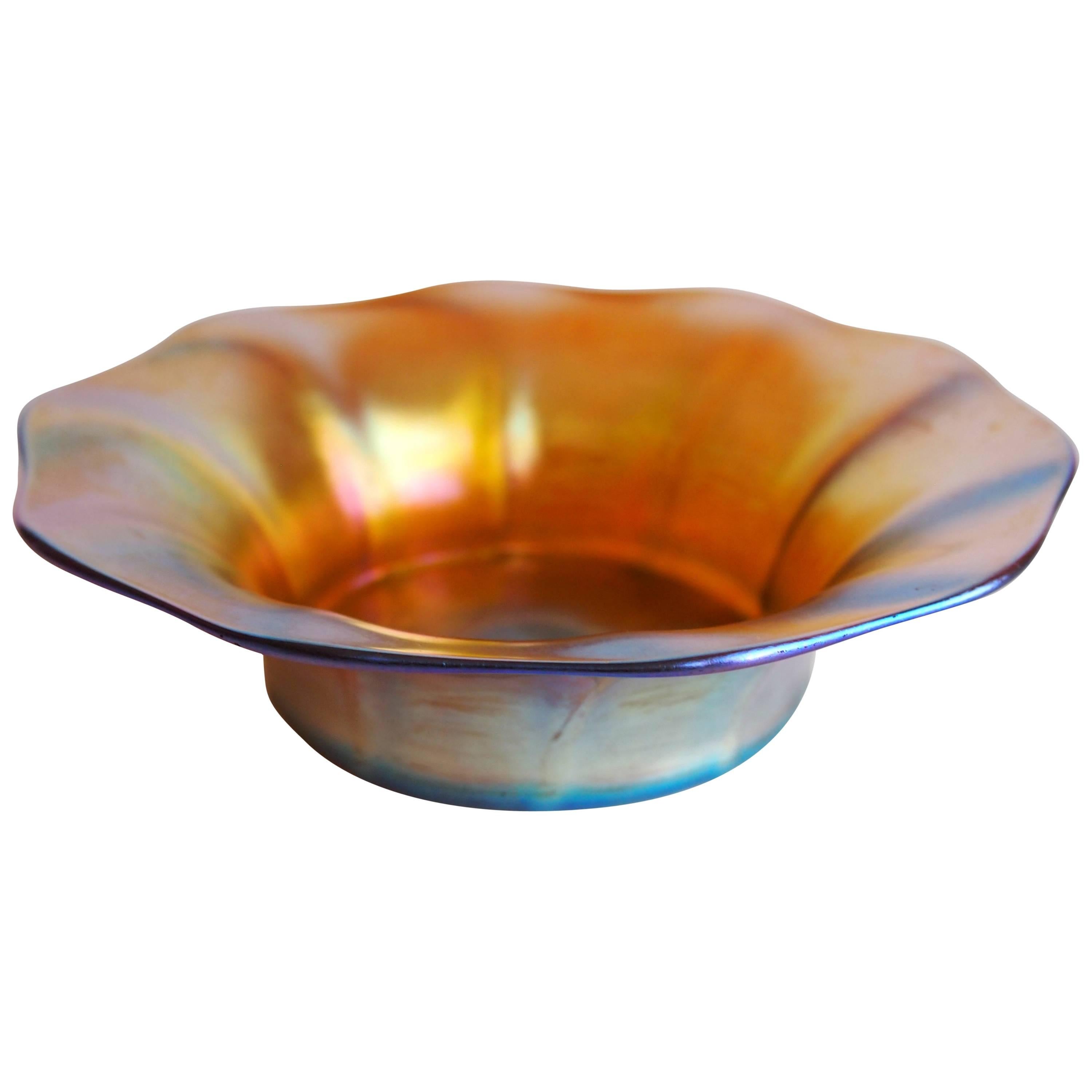 Louis Comfort Tiffany Art Nouveau Ribbed Favrile Dish