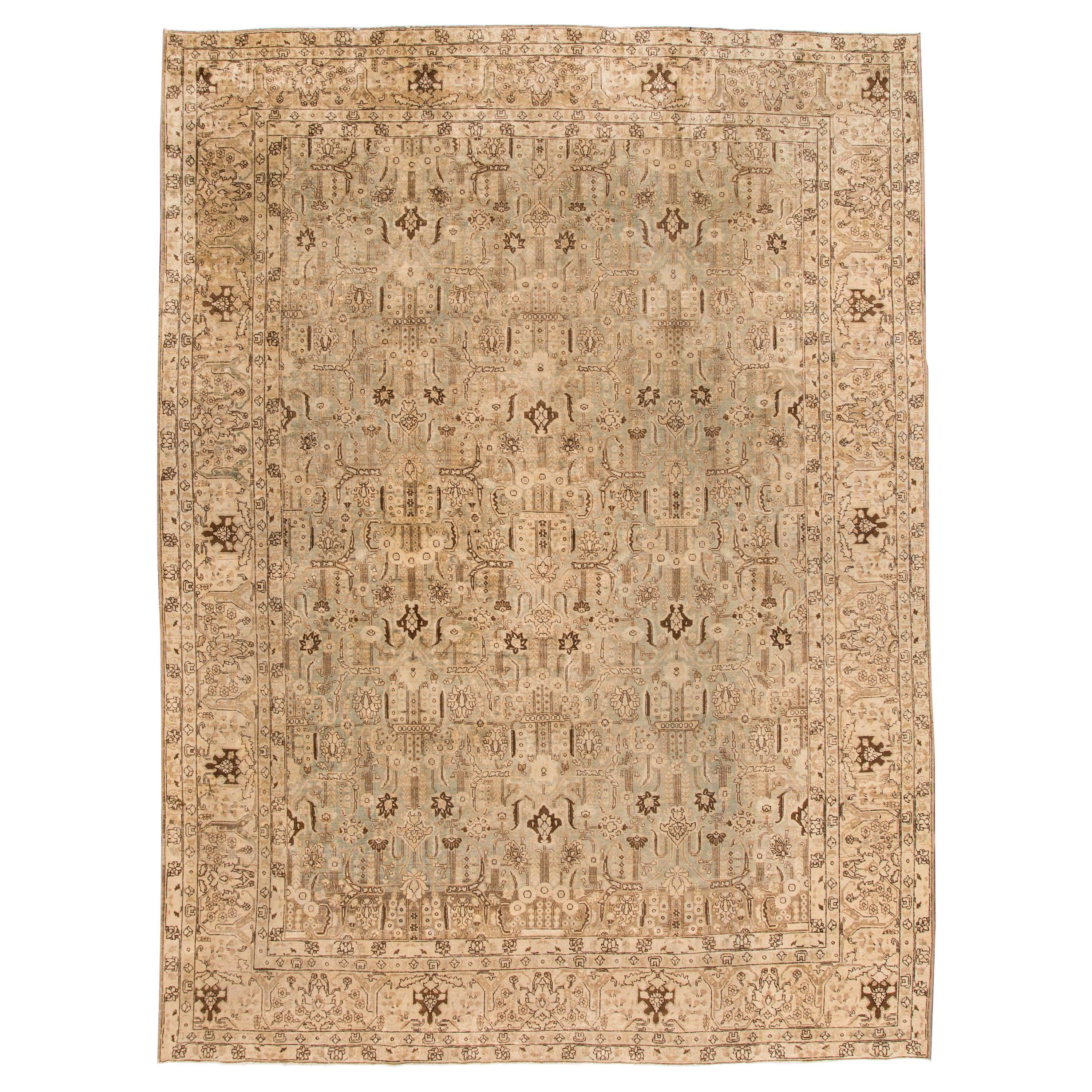 Antiker beigefarbener persischer Täbriz-Teppich