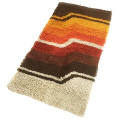 Small 1970s Modernist Multi-Color High Pile Rya Rug by Desso, Netherlands