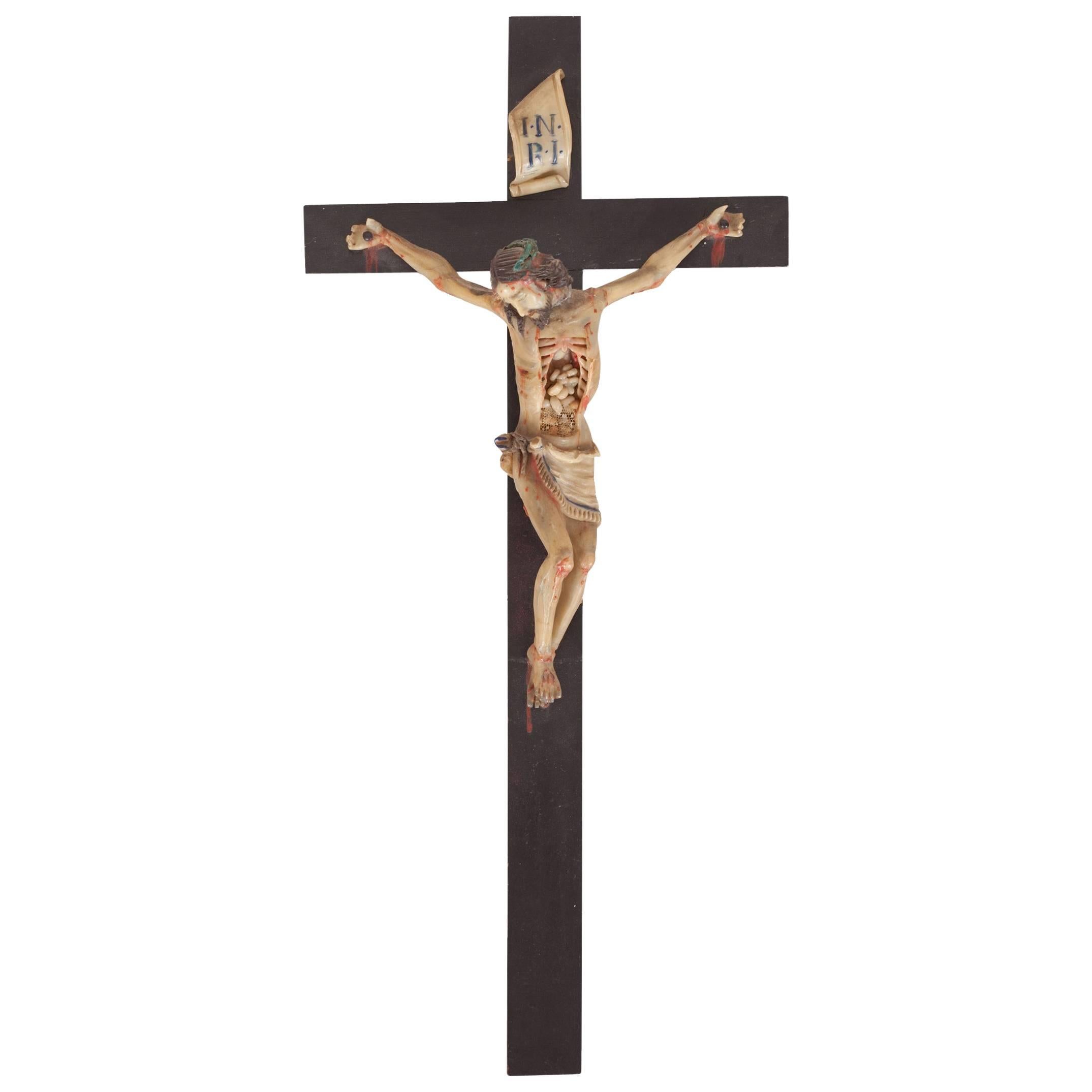 Kreuzkristall-Skulptur des Christus im Angebot