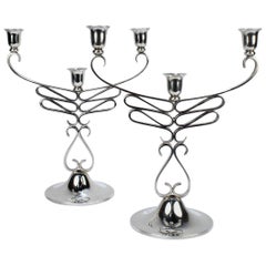 Paire de chandeliers en argent sterling American Craft du milieu du siècle dernier par A. Sciarrotta