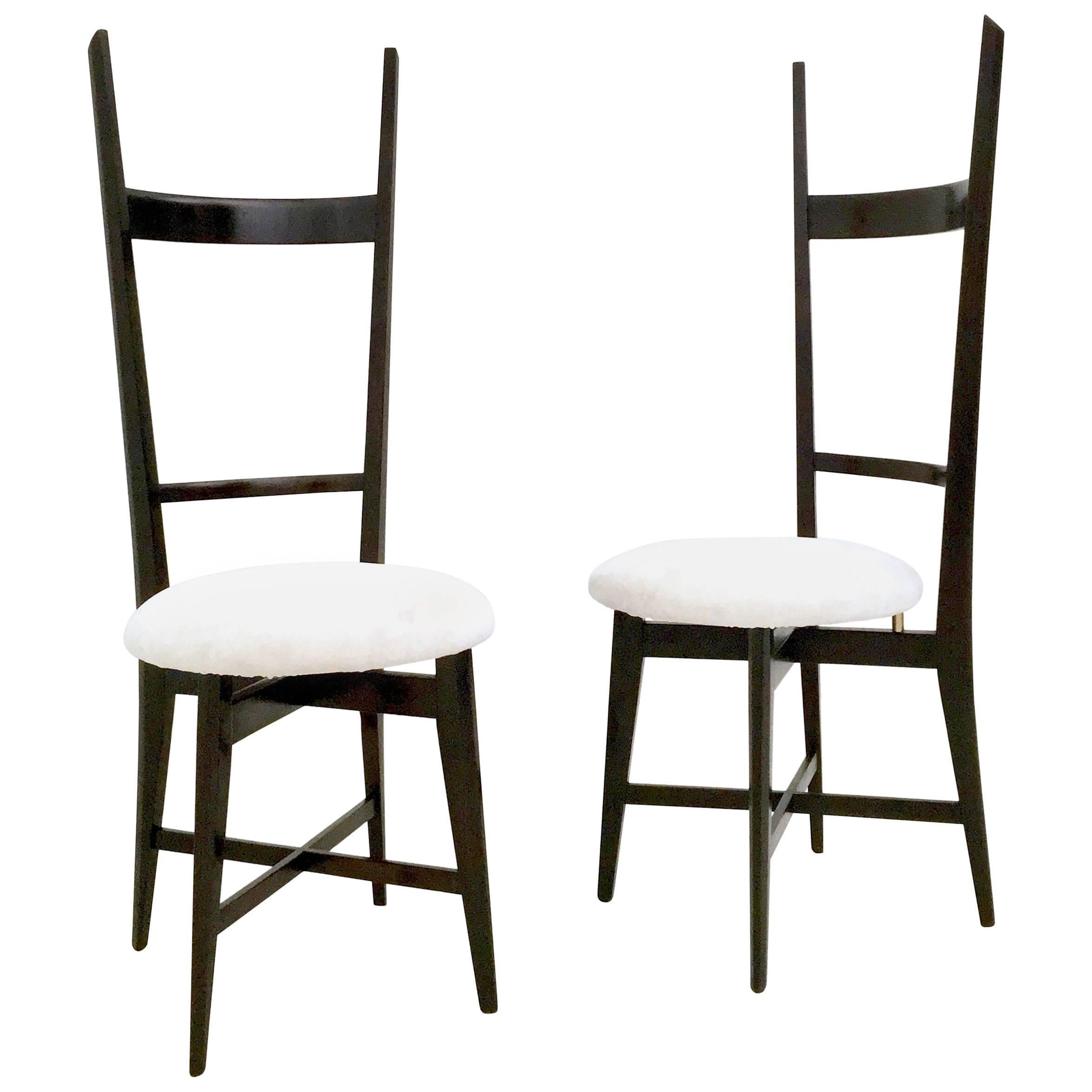 Pair of Vintage Black and White Chiavarine Chairs in the Style of Parisi, Italy For Sale