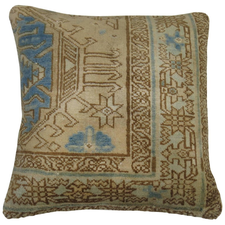 Persian Rug Pillow For Sale at 1stDibs
