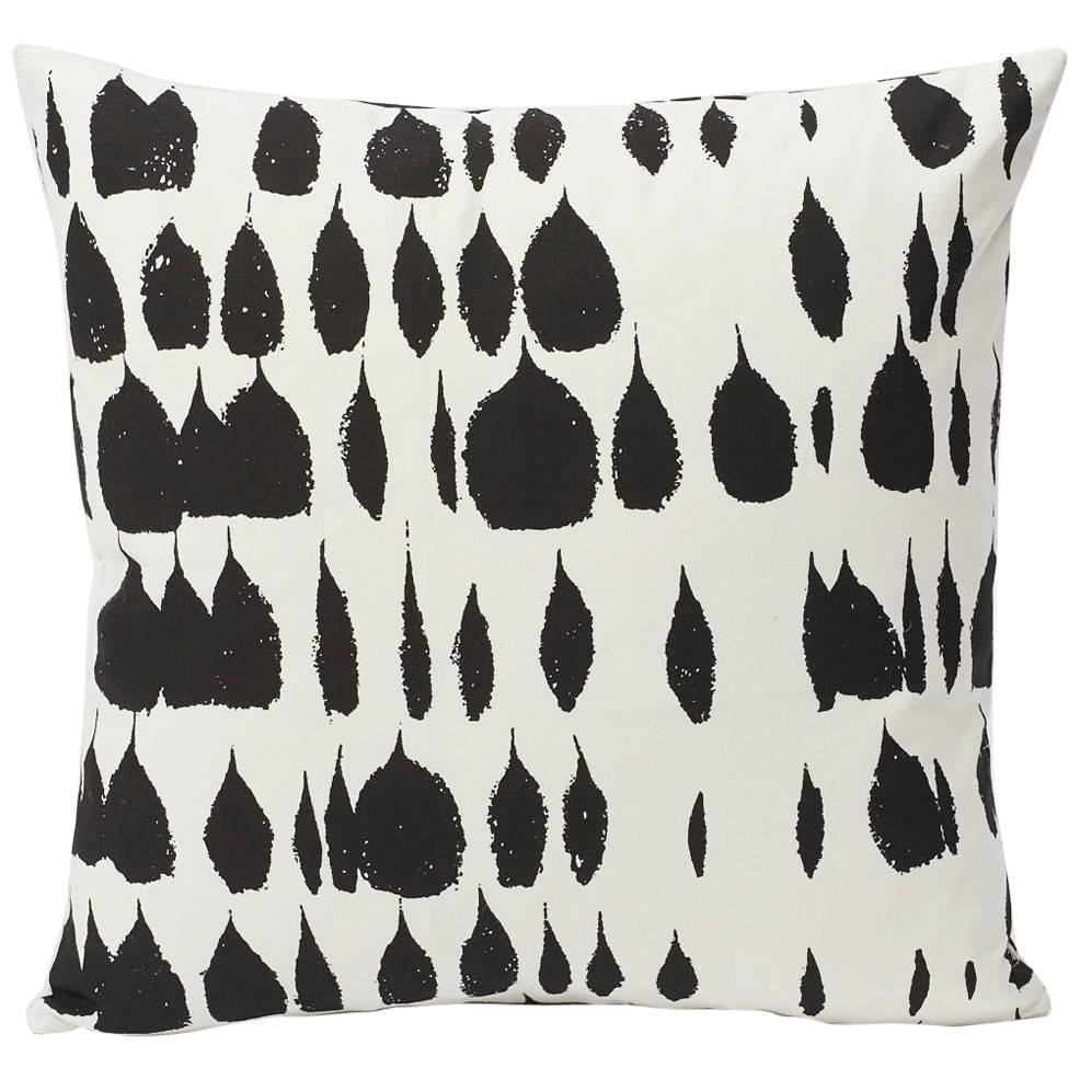 Schumacher Queen of Spain Mid-Century Black White Two-Sided 18" Cotton Pillow For Sale