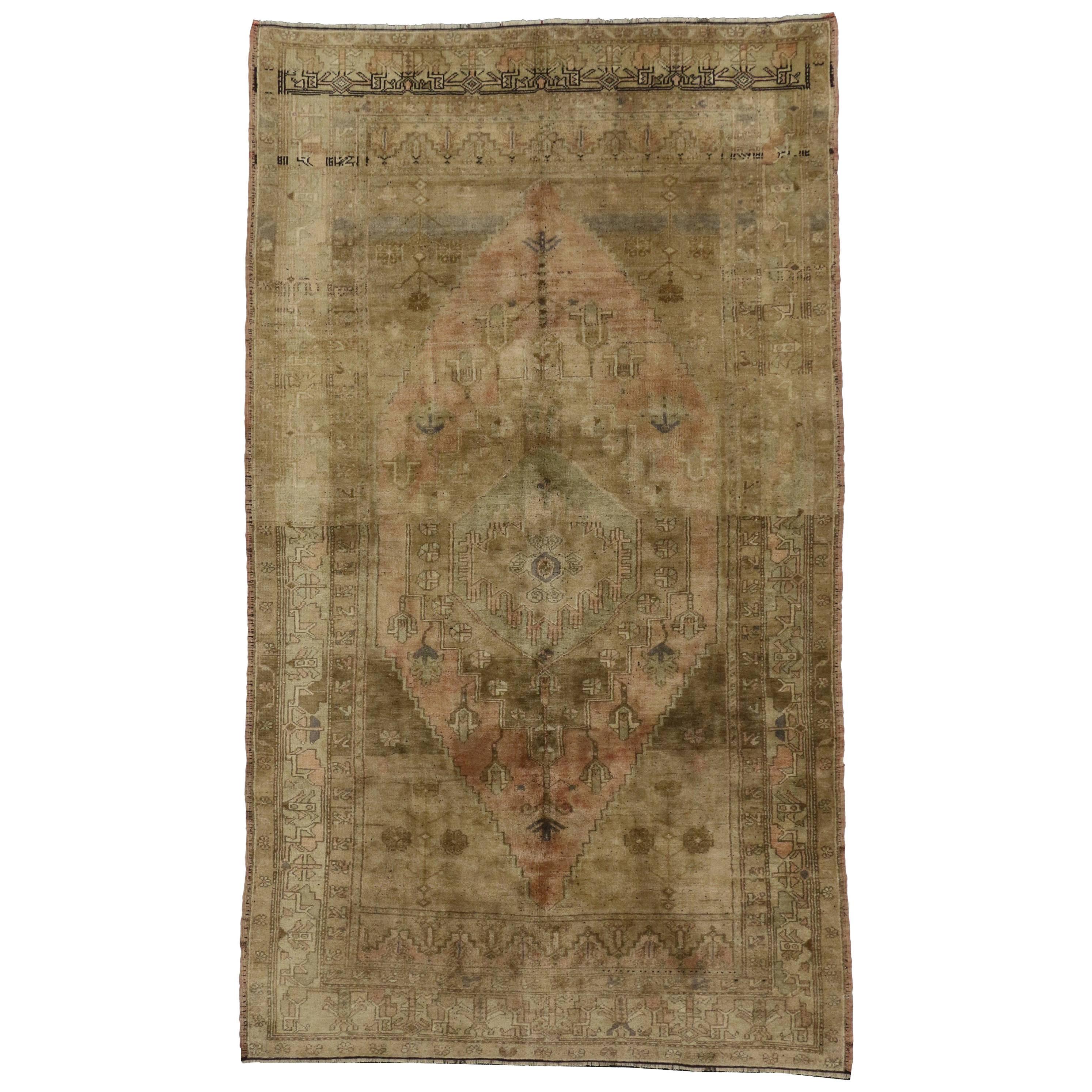Vintage Turkish Oushak Rug in a Traditional Style