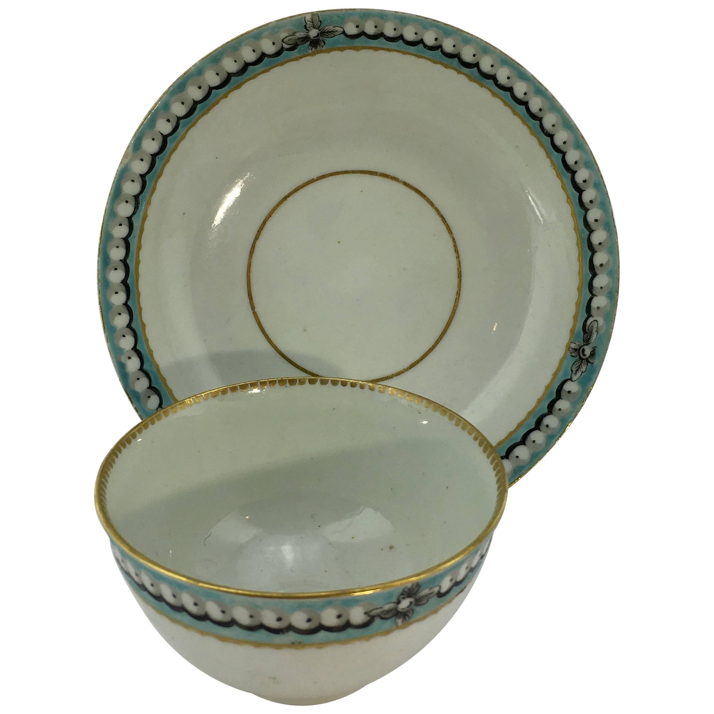 Worcester Tea Bowl and Saucer, Turquoise Border with Pearls, circa 1770 For Sale