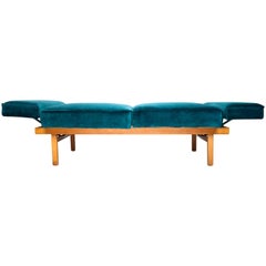 Mid-Century Modern Daybed / Sofa 1950s Wilhelm Knoll Model 'Stella' in Velvet