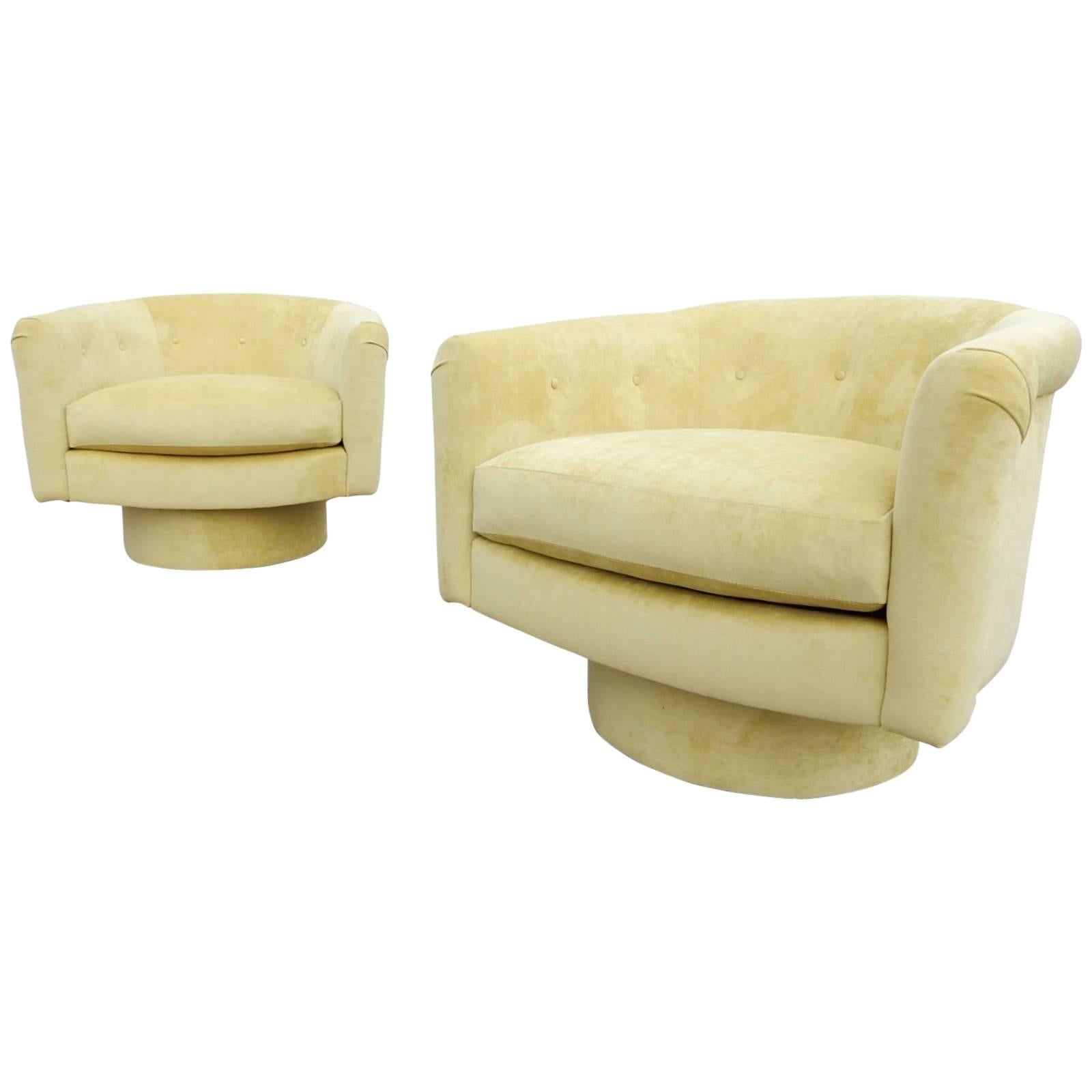 Mid-Century Modern 1970s MOD Yellow Velvet Swivel Lounge Chairs For Sale