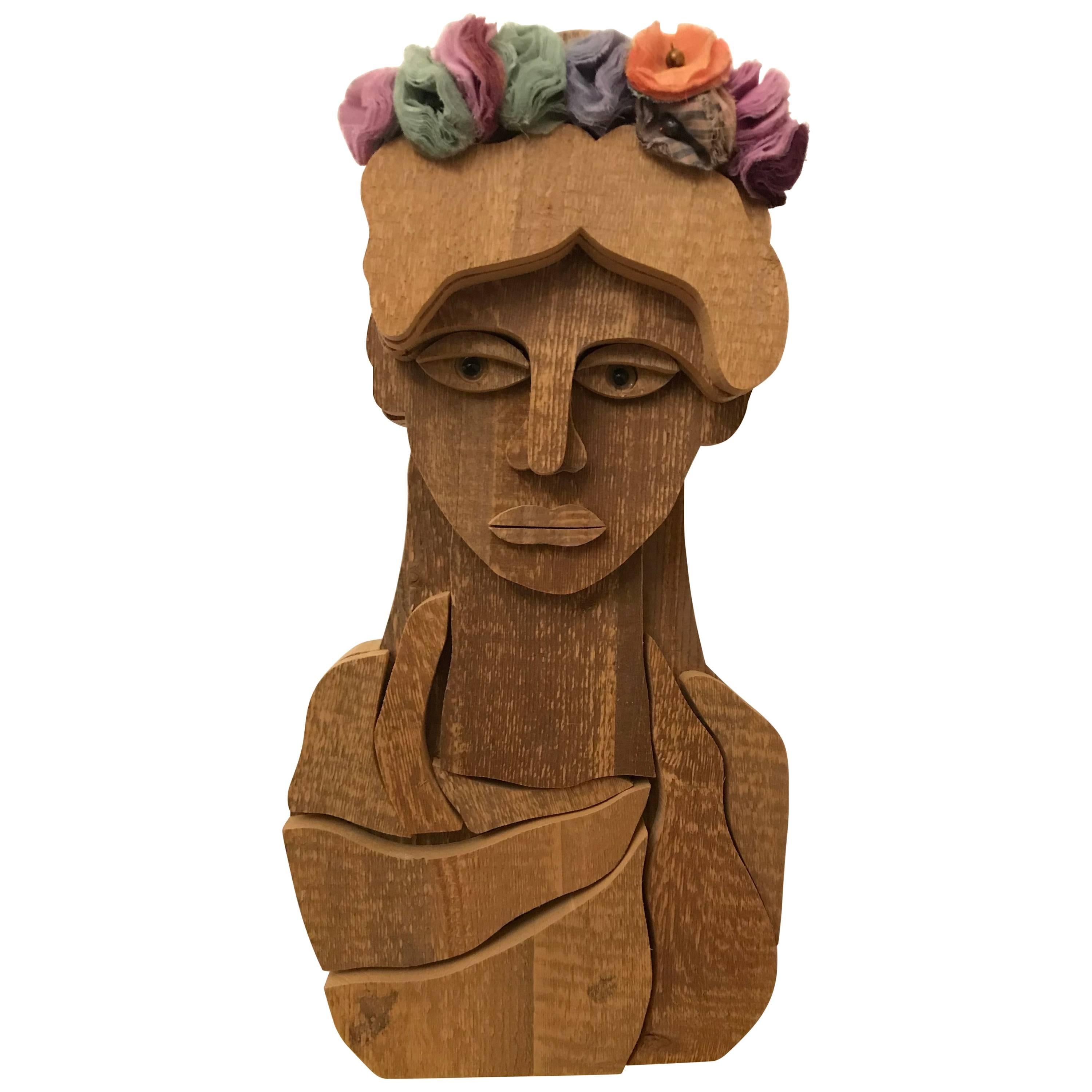 Modern Italian Wooden Sculpture Handmade - Renata For Sale