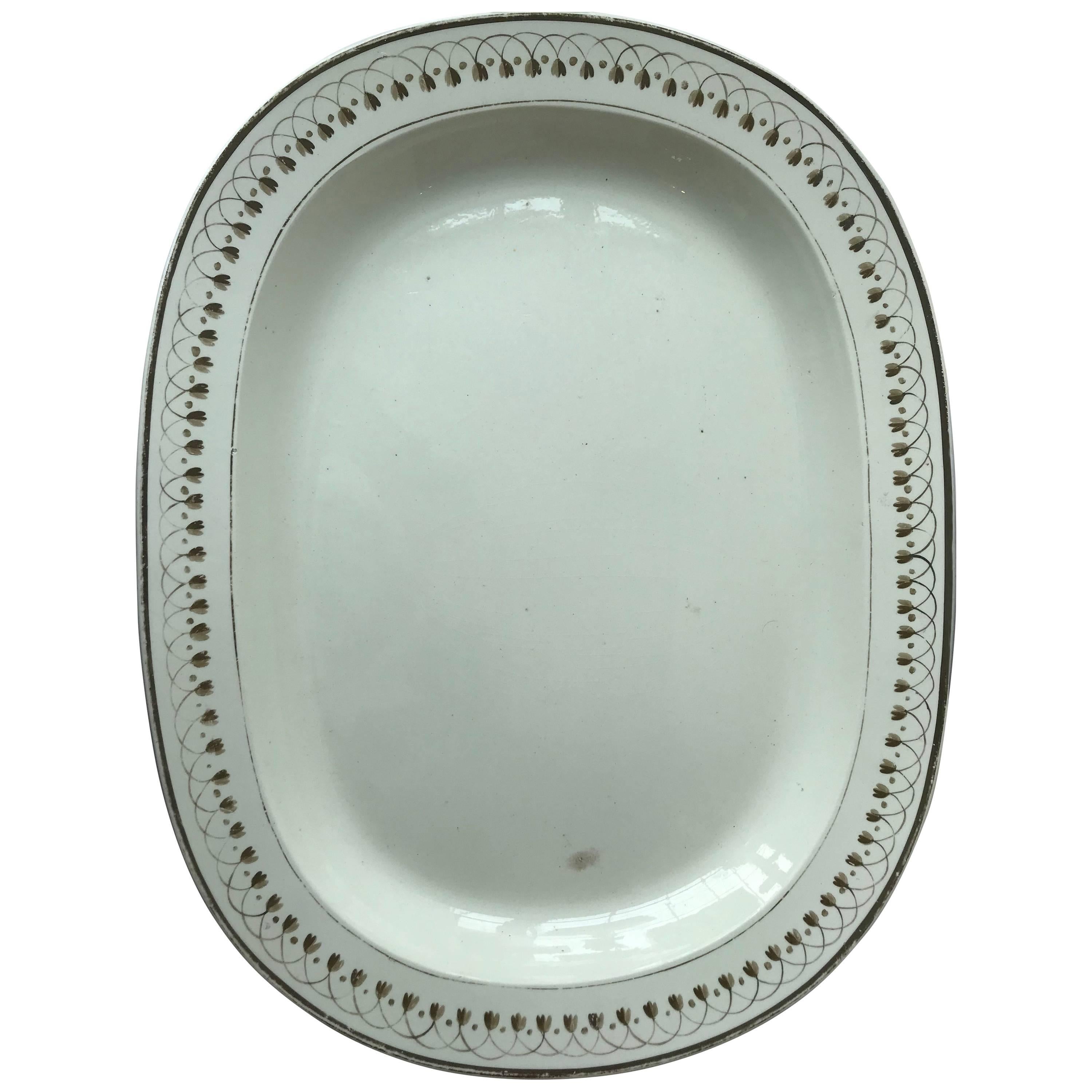 19th Century Small Oval Creamware Platter For Sale