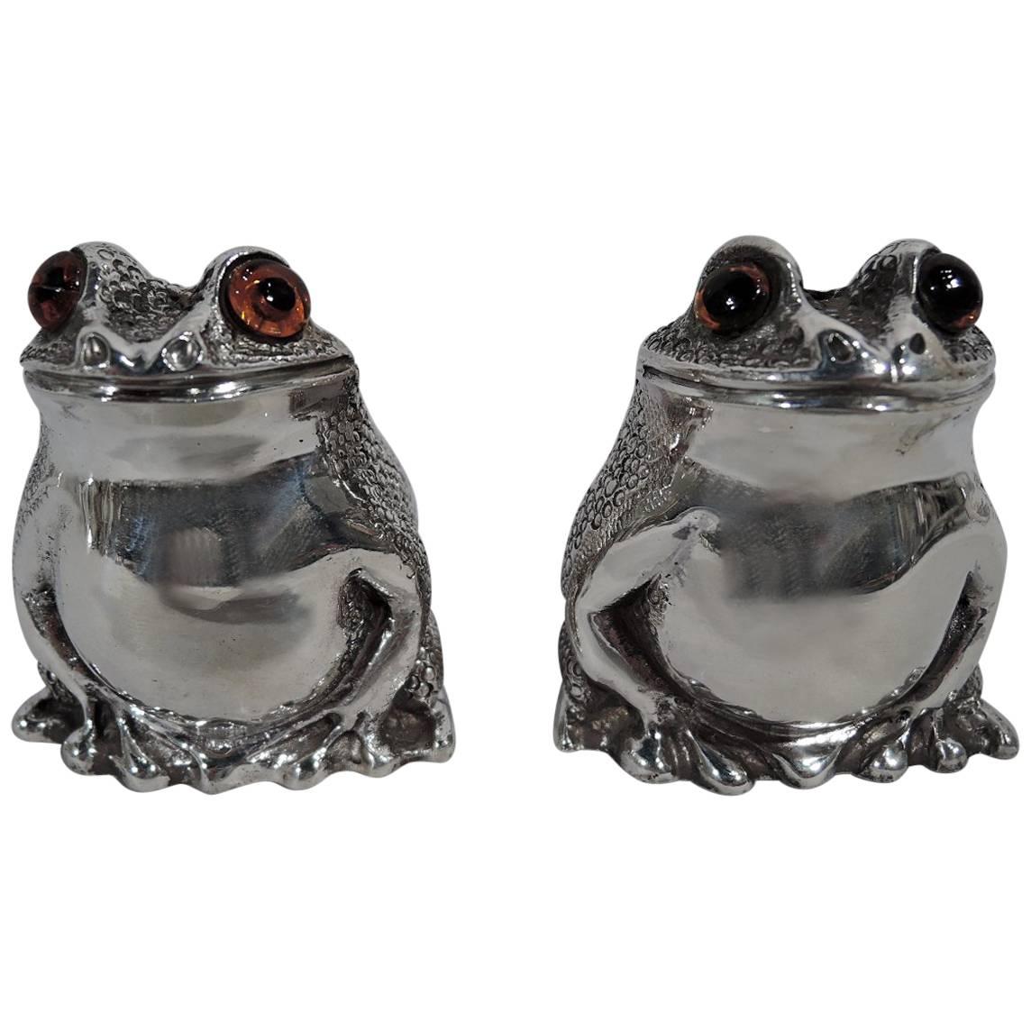 Pair of English Sterling Silver Novelty Frog Salt and Pepper Shakers