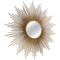 Élégant miroir encadré de métal doré Sunburst de Chaty Vallauris, France, années 1960