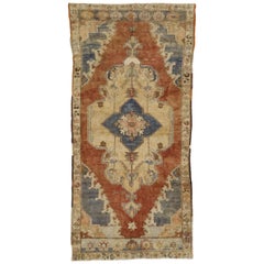 Türkischer Oushak-Teppich im Vintage-Stil, Handwerksstil im französischen Provinzstil 