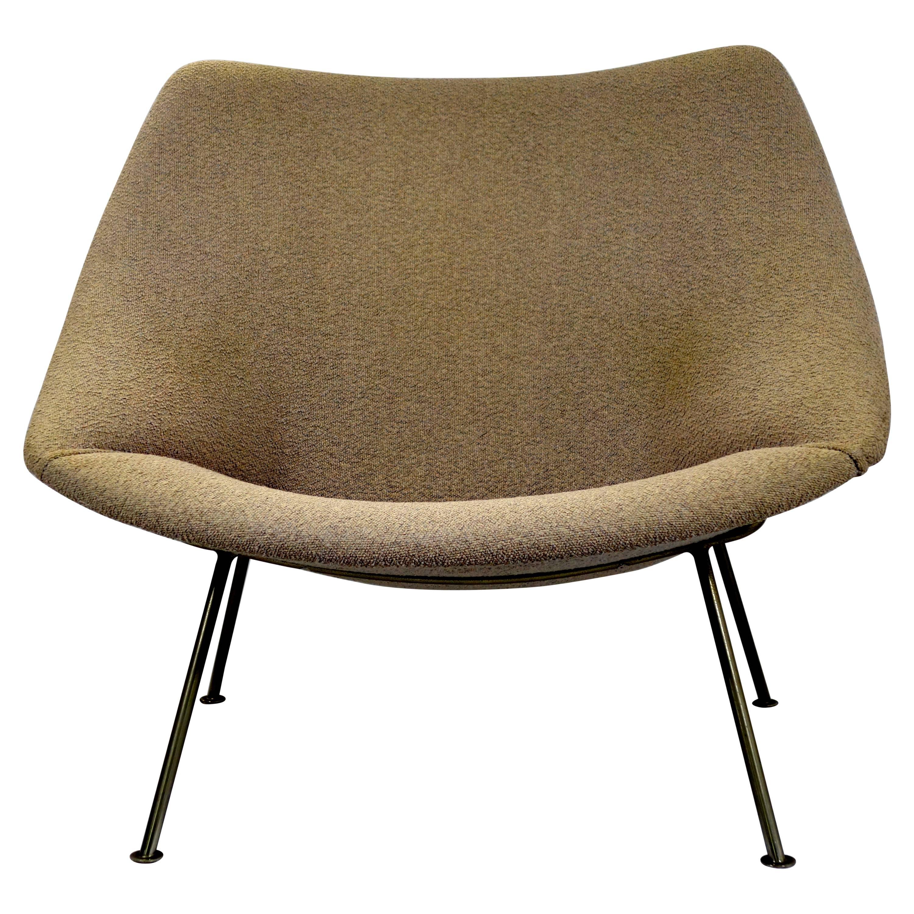 Midcentury Modern Easy Chair Oyster designed by Pierre Paulin for Artifort