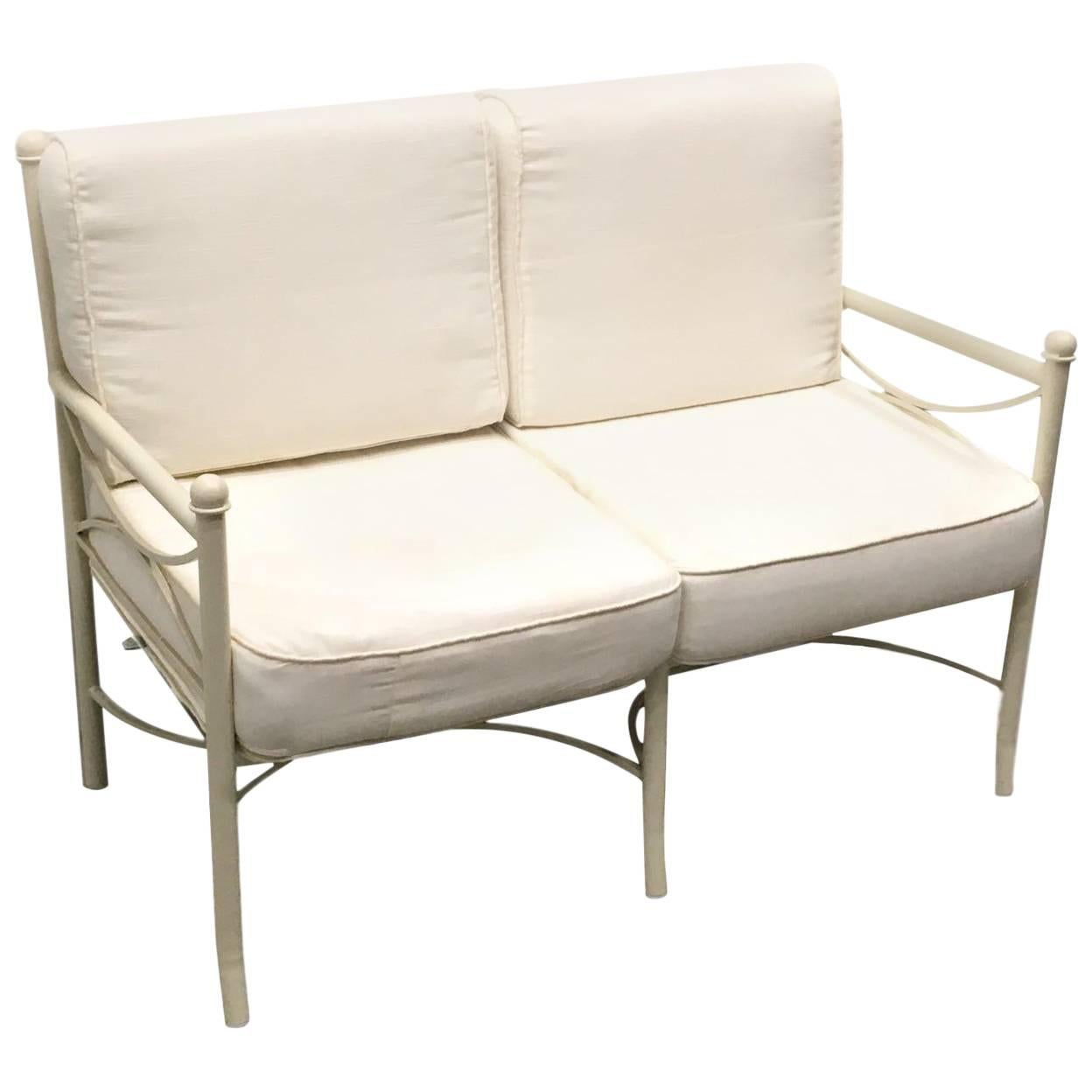 Set von Gartenmöbeln mit zwei Sesseln und einem Sofa aus geschmiedetem Eisen