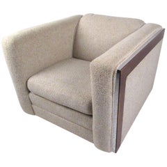 Stylish Used Club Chair by Flexsteel