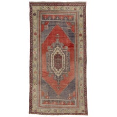 Tapis de galerie turc vintage Oushak avec motif tribal, large tapis de couloir d'entrée