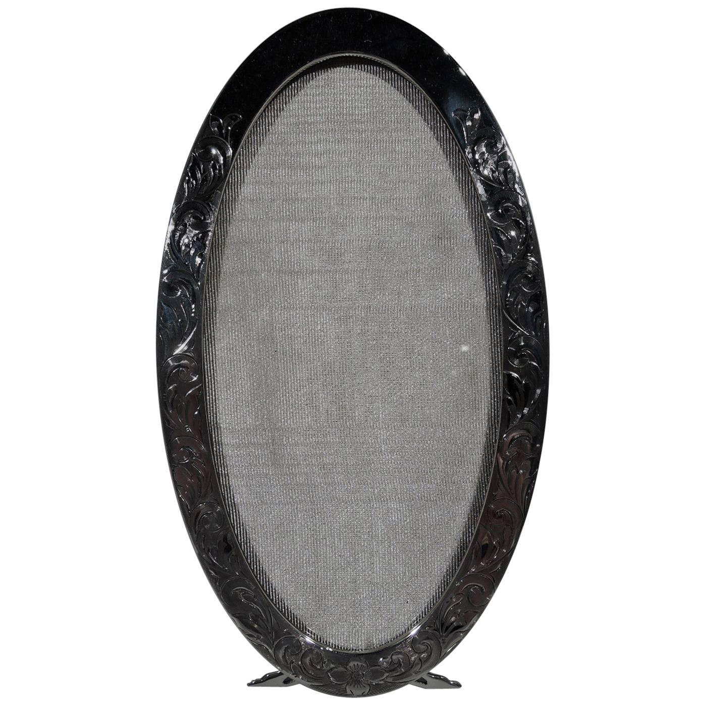 Pretty American Edwardian Sterling Silver Oval Picture Frame