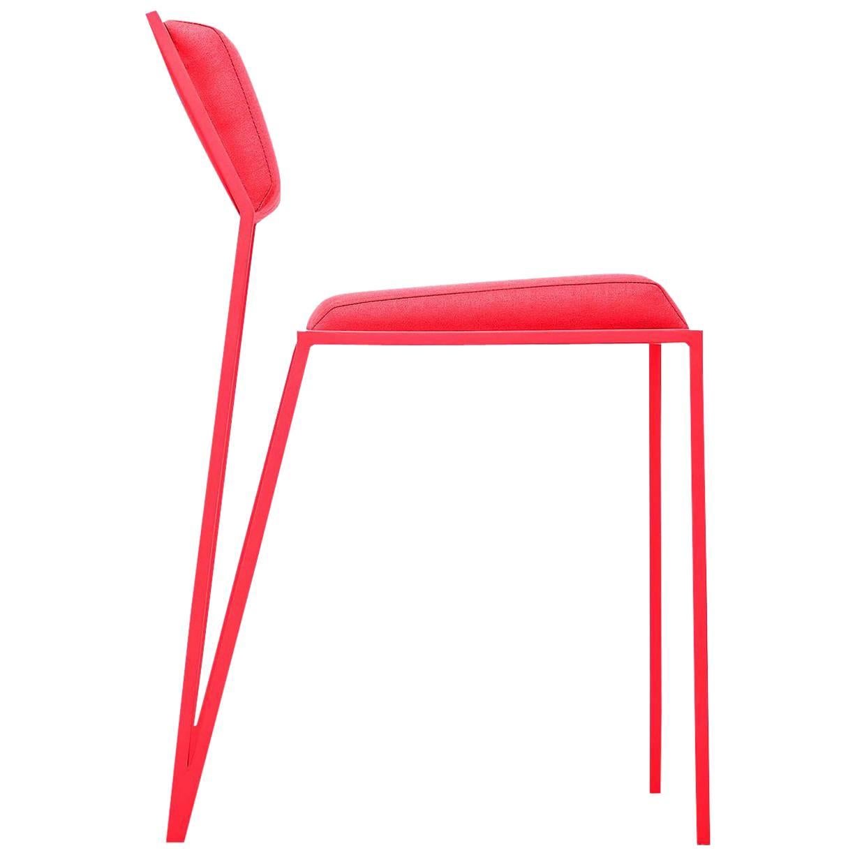Minimalistischer Stuhl im brasilianischen zeitgenössischen Design, von Tiago Curioni