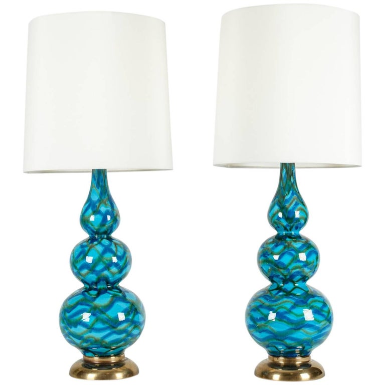 Vintage Porcelain Pair of Table Lamps with Brass Base For Sale at 1stDibs