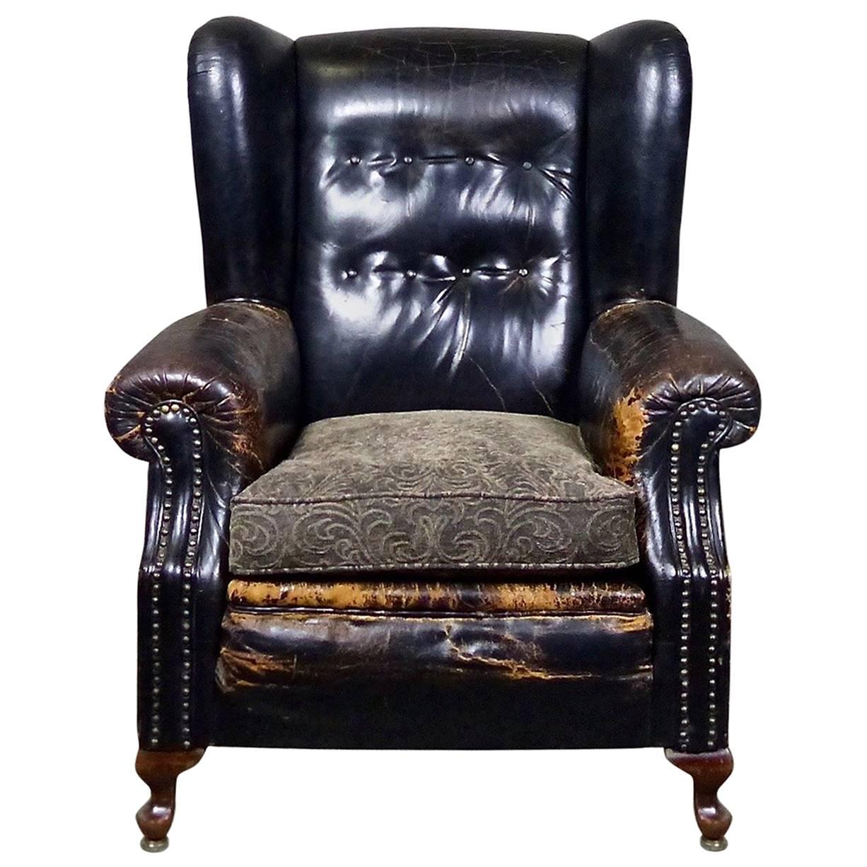 1920 Black Tufted Leather Lounge Chair
