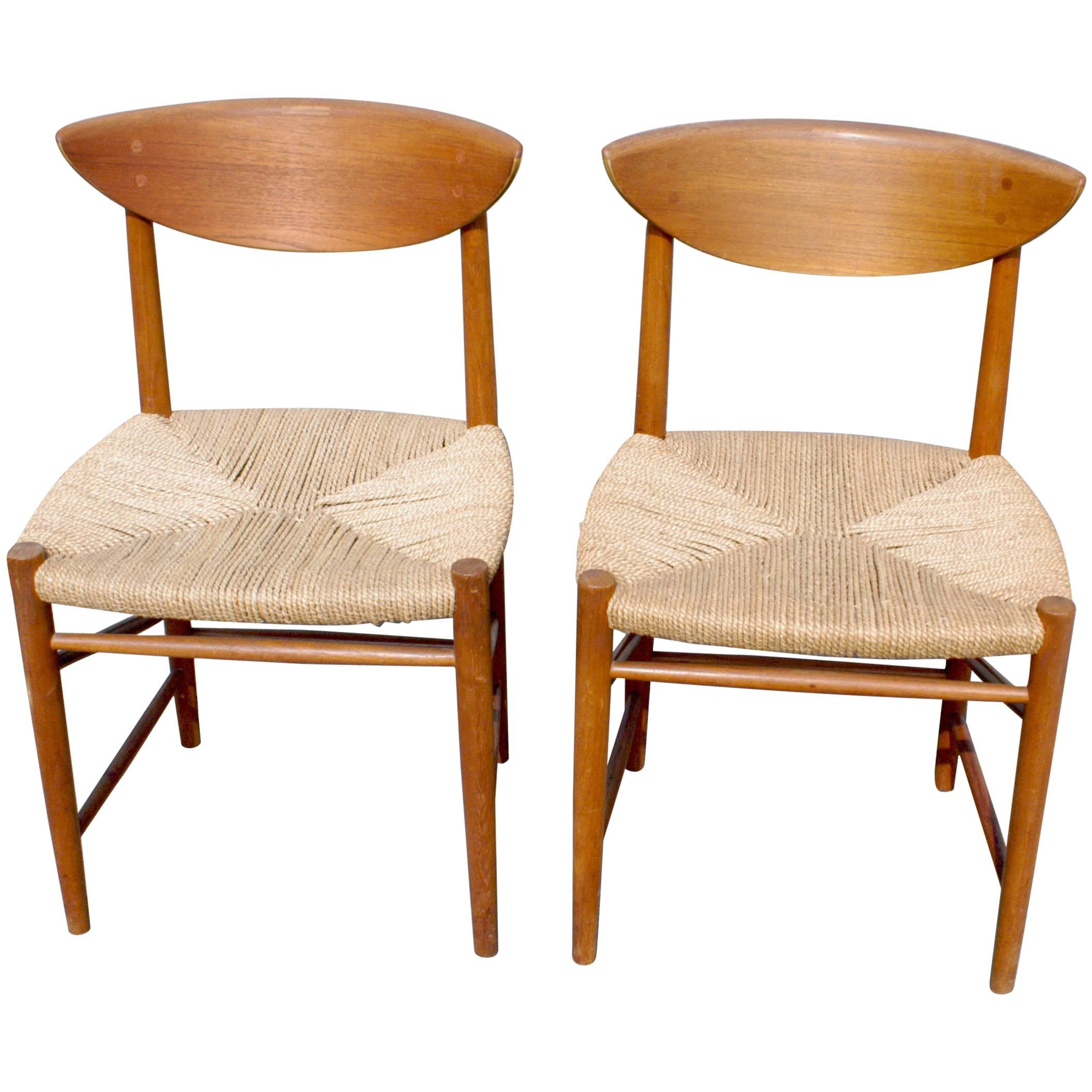 Pair of Scandinavian Modern Mod. 313 Teak Chairs Designed by Peter Hvidt
