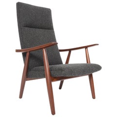 Hans Wegner for GETAMA GE-260 Lounge Chair