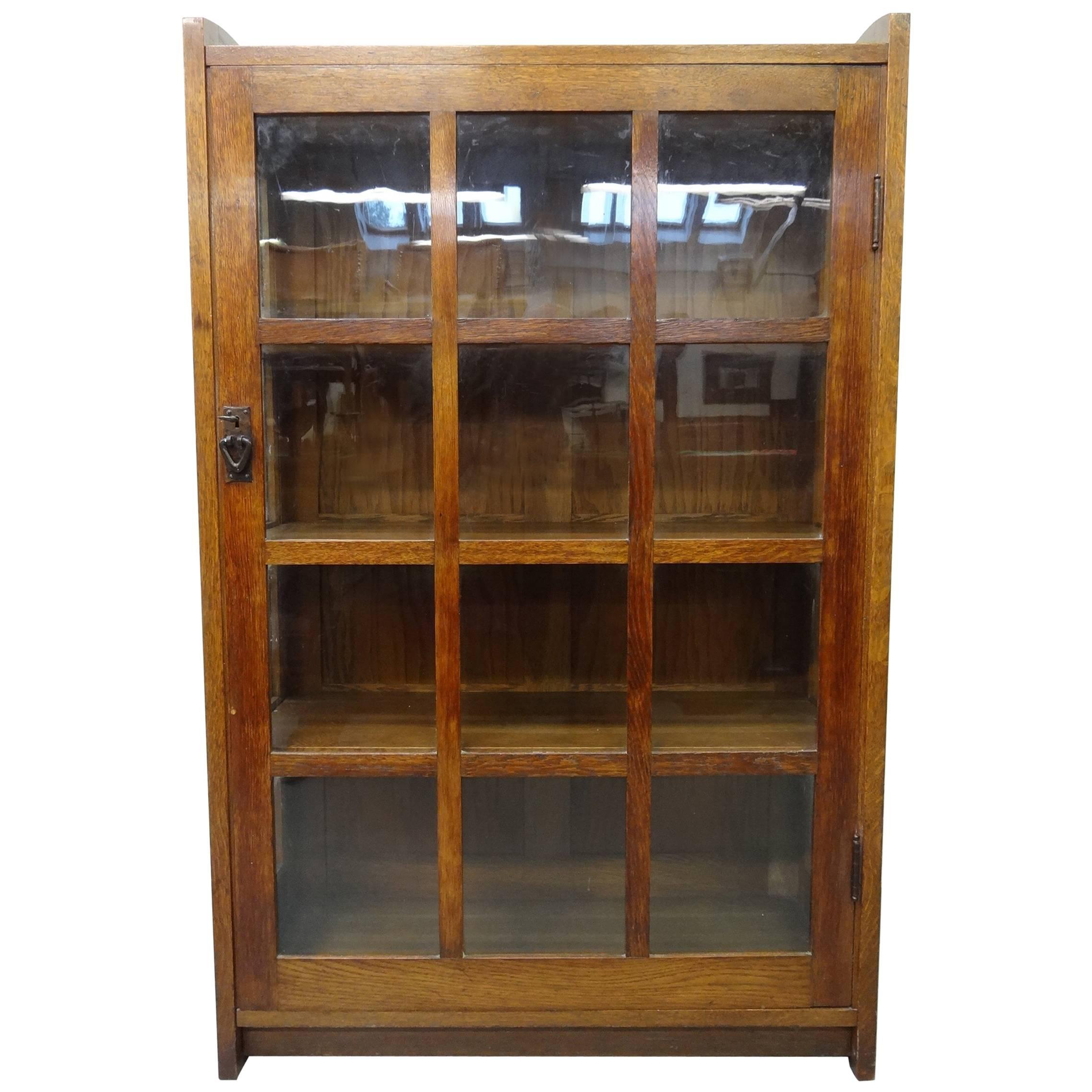 Arts & Crafts Mission Bookcase Oak Cabinet by Gustav Stickley circa 1903 For Sale