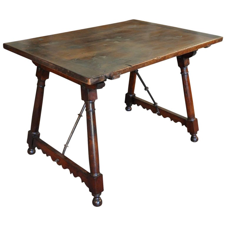 17th Century Spanish Writing Table at 1stdibs