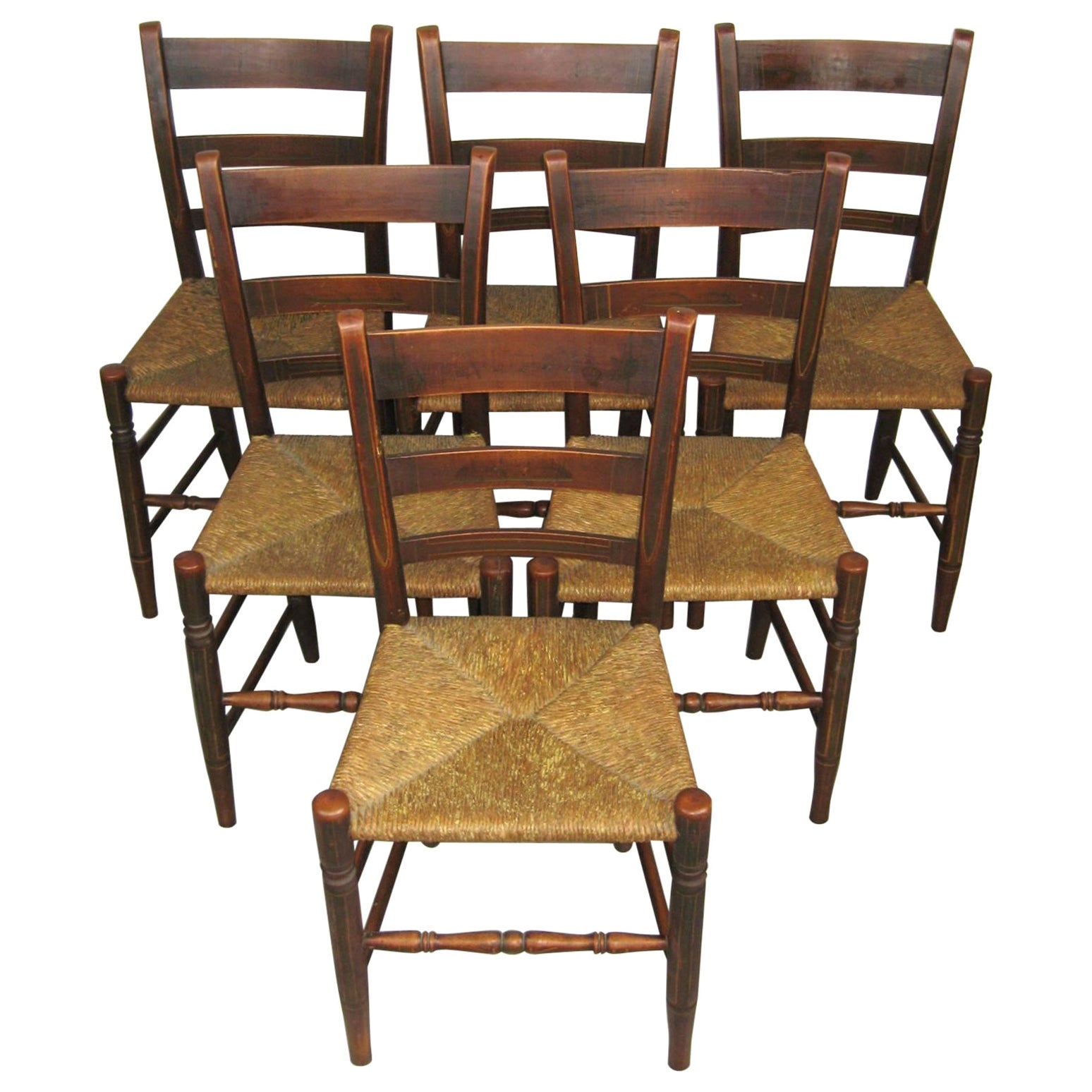 Ensemble ancien de six chaises à dossier en échelle Rush Seat des années 1820, décorées de peintures 