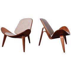 Pair of Shell Chairs by Hans Wegner