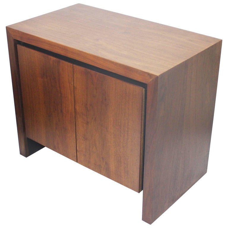 Vintage 1970's MidCentury Modern Dillingham Esprit Walnut Night Stand