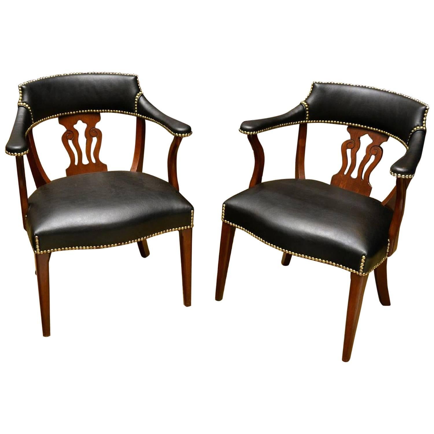 Gorgeous Pair of Modern English Mahogany and Leather Captains Chairs For Sale