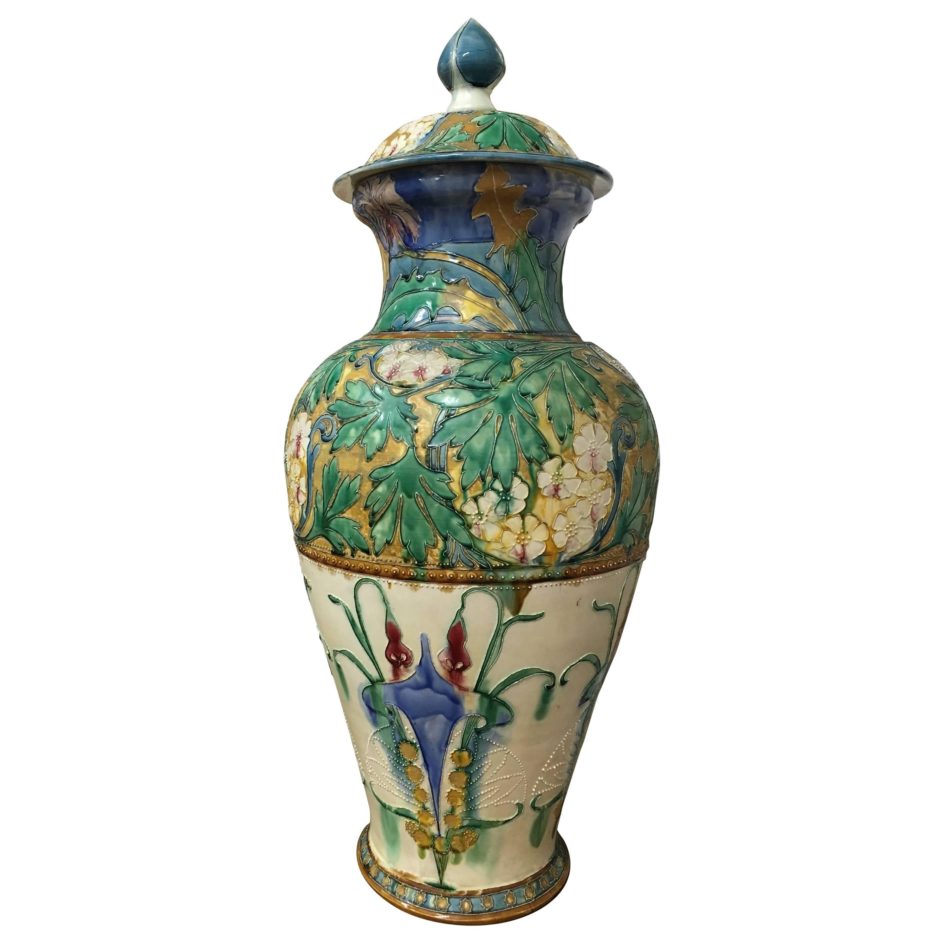 Late 19th Century Portuguese Palissy Ware Covered Vase in the Art Nouveau Style For Sale
