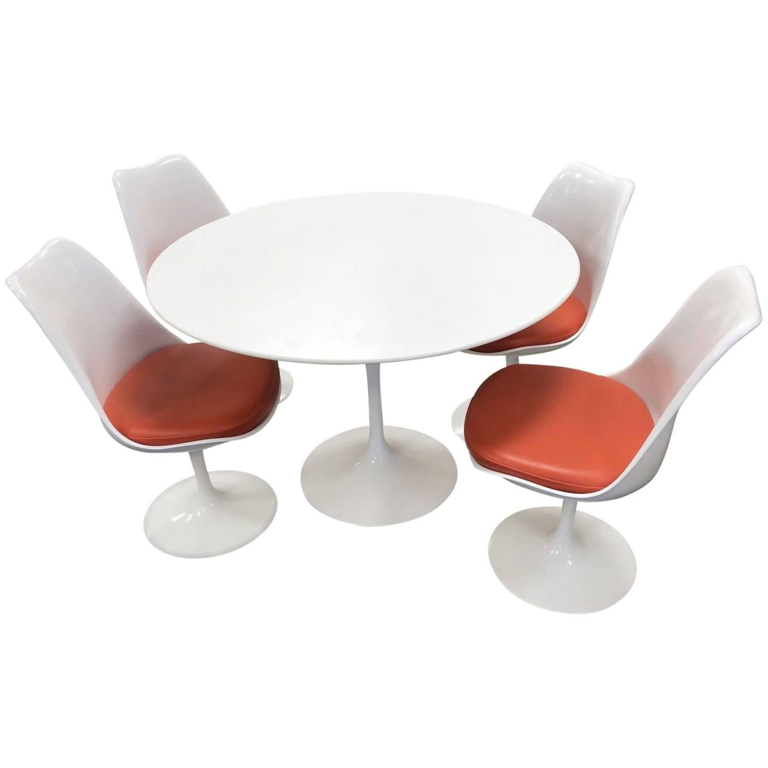 Eero Saarinen for Knoll International Tulip Dining Set, Newer