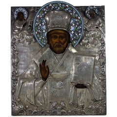 1865 Icône russe de l'école Fabergé ""St. Nicholas"" avec Riza en argent et émaux