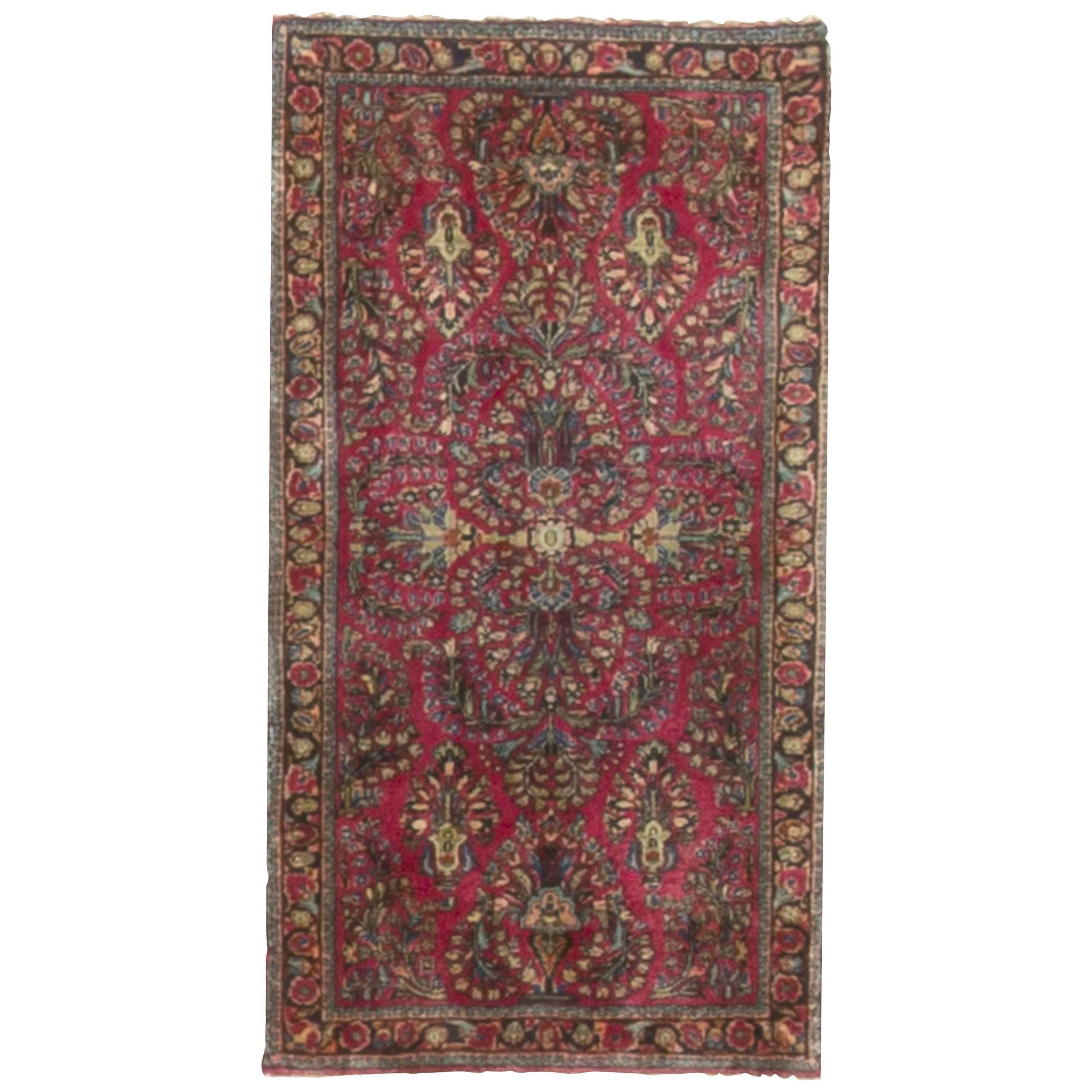 A small Persian Sarouk rug, circa 1900. For Sale