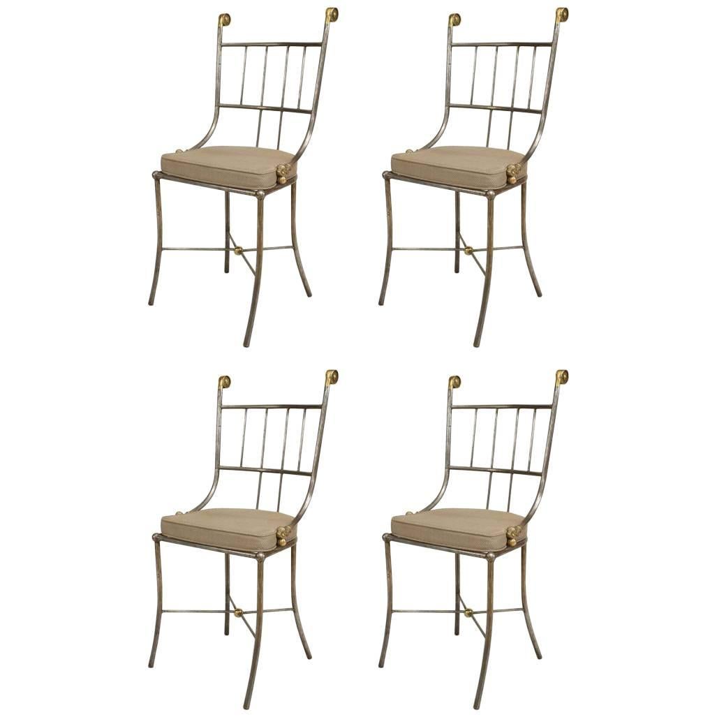 Satz von 4 englischen Regency-Messing-Beistellstühlen für den Außenbereich im Angebot