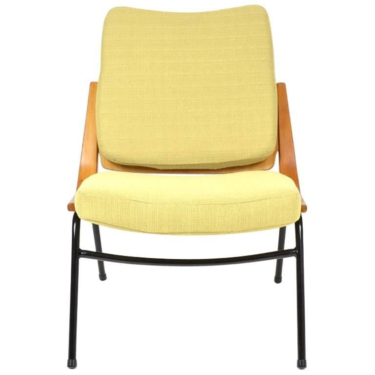 Czech Boomerang Chair from TON, 1960s For Sale