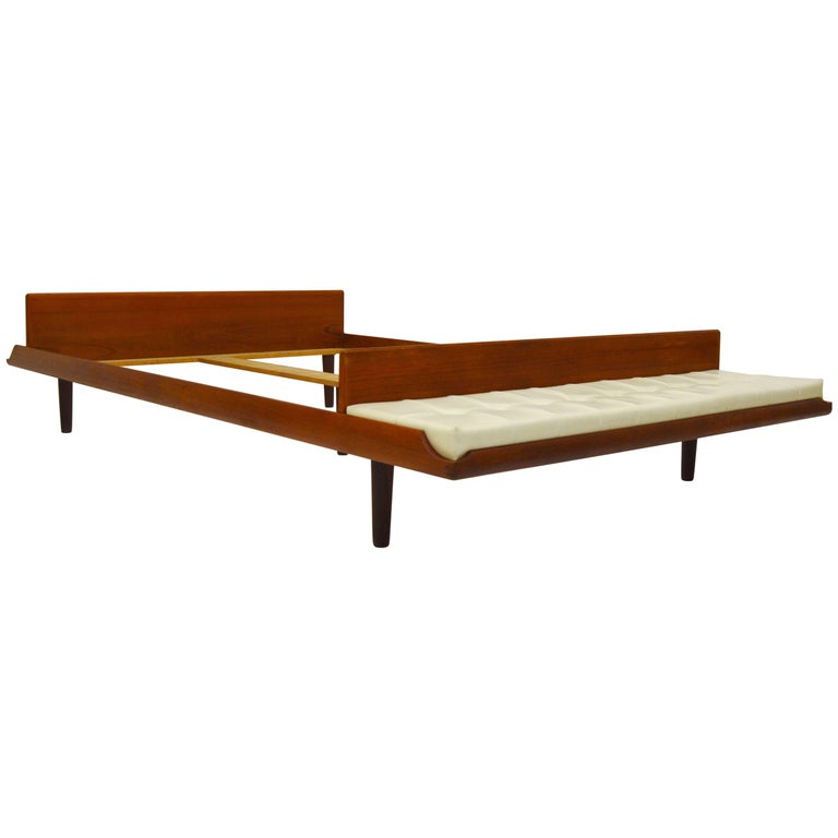 Midcentury Teak Double Master Bed with Bench For Sale at 1stDibs