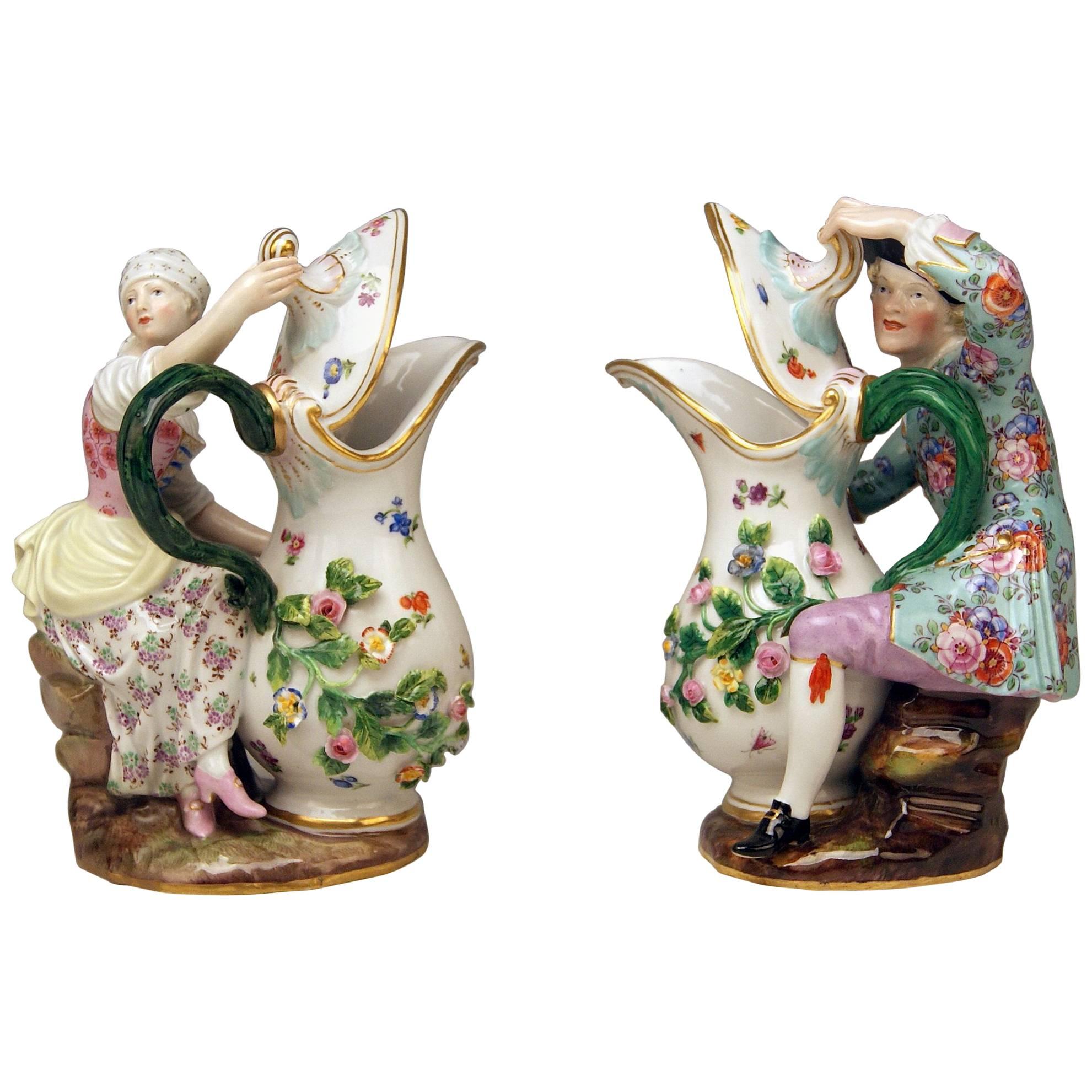 Paire de figurines de Meissen avec pichet à cruche par Eberlein Modèles 1234 907 fabriquées en 1850 en vente