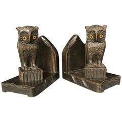 Decorative and Good Size Early 20th Century Arts & Crafts Carved Owl Bookends